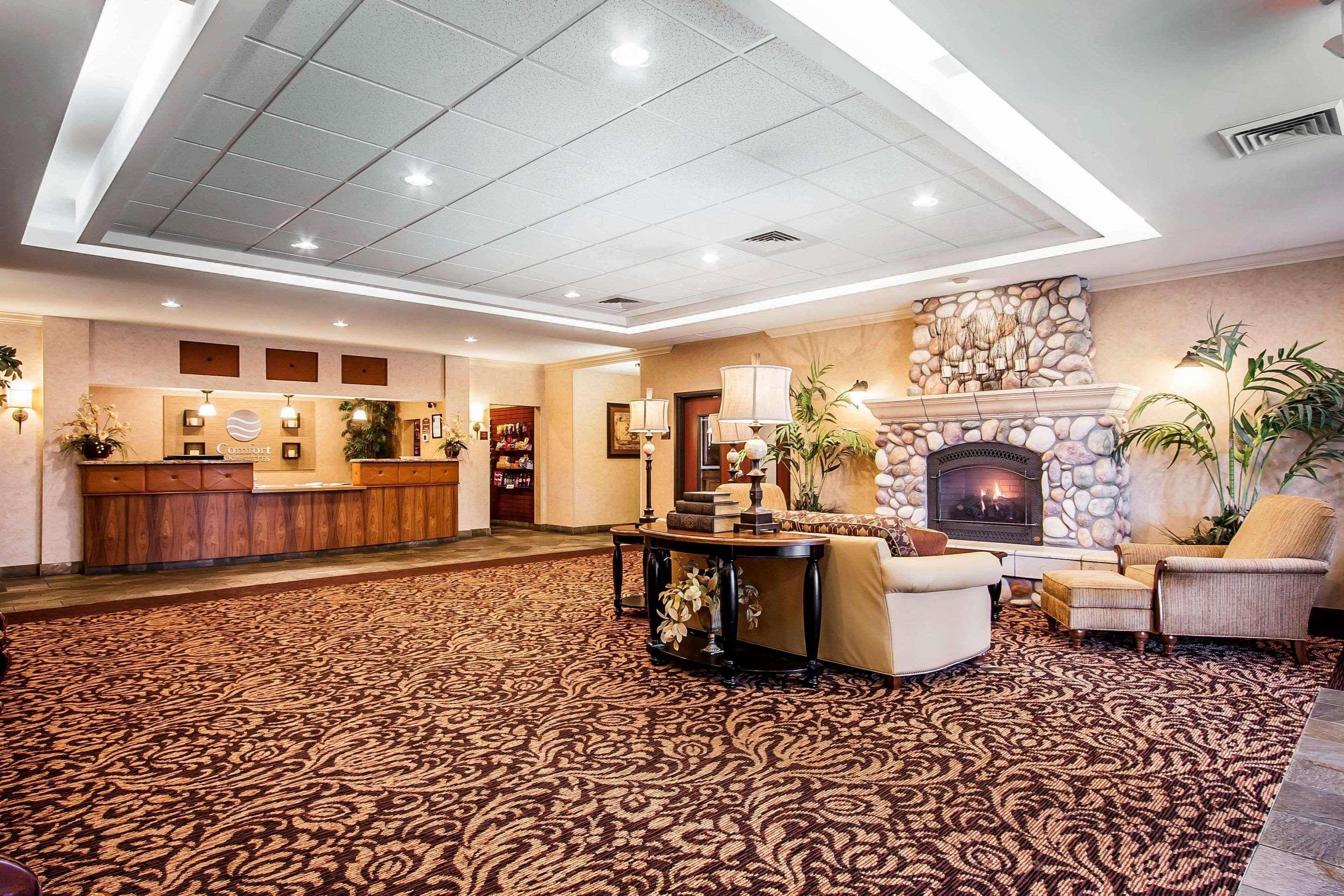Comfort Inn & Suites Mcminnville Wine Country Eksteriør billede