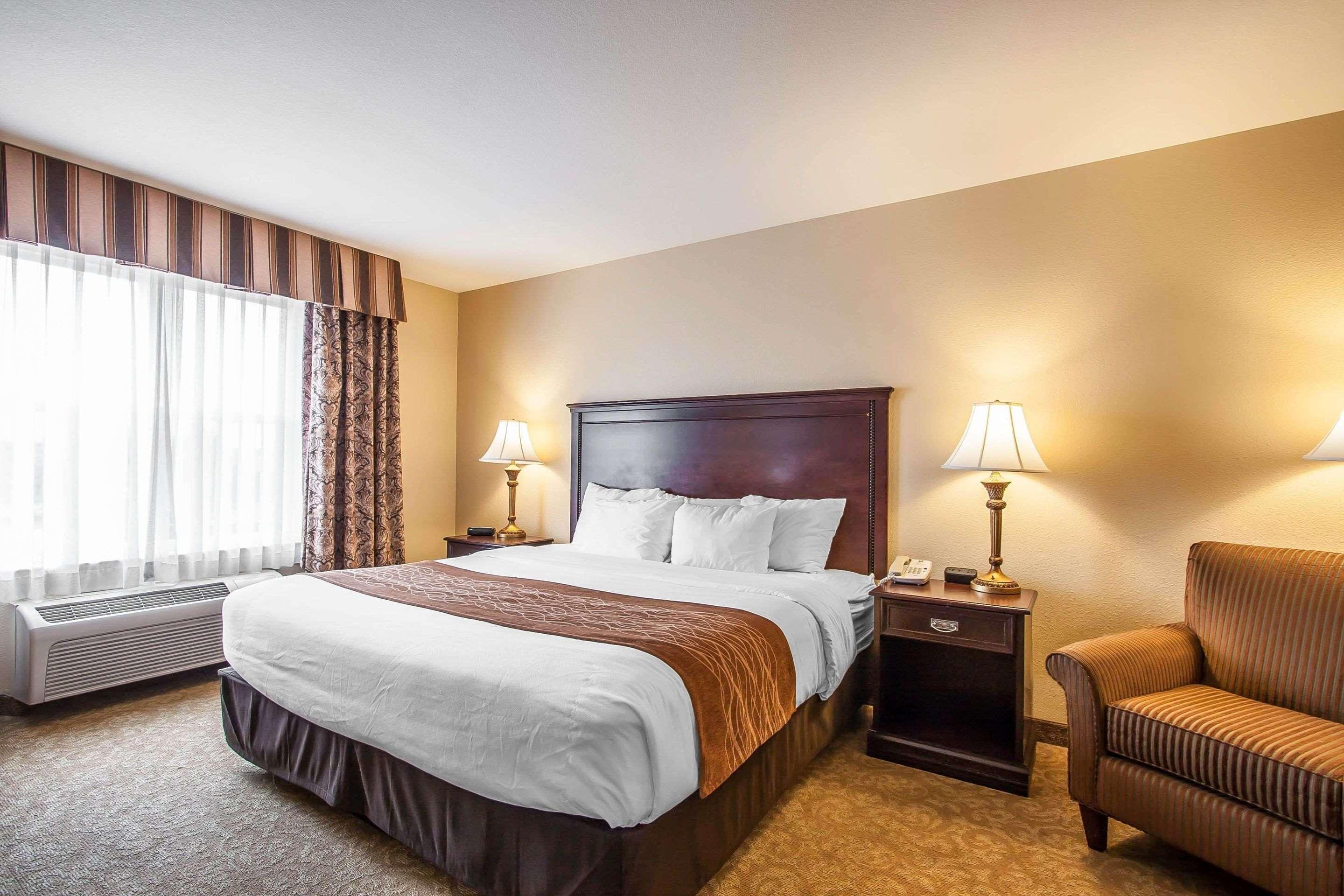 Comfort Inn & Suites Mcminnville Wine Country Eksteriør billede