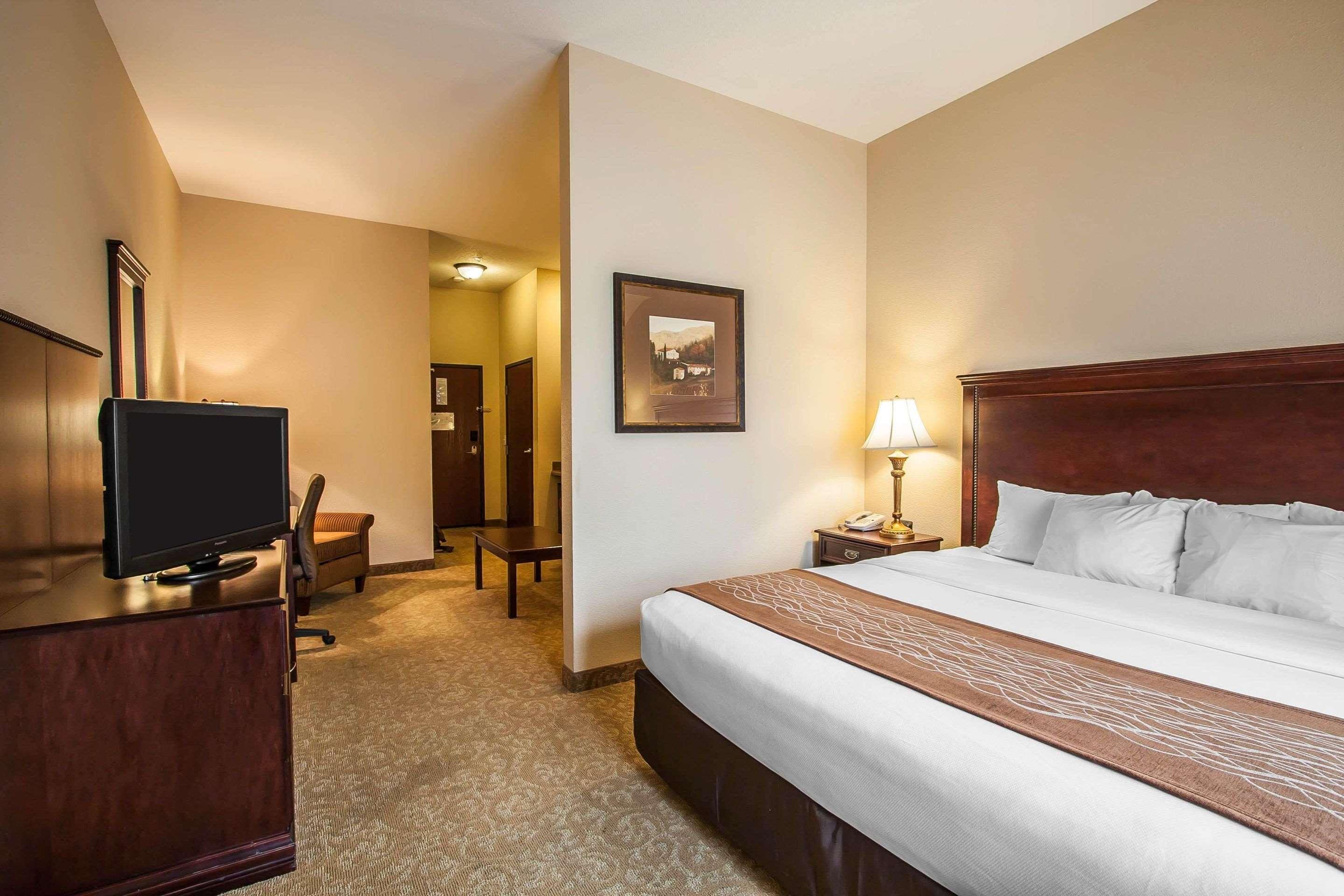 Comfort Inn & Suites Mcminnville Wine Country Eksteriør billede