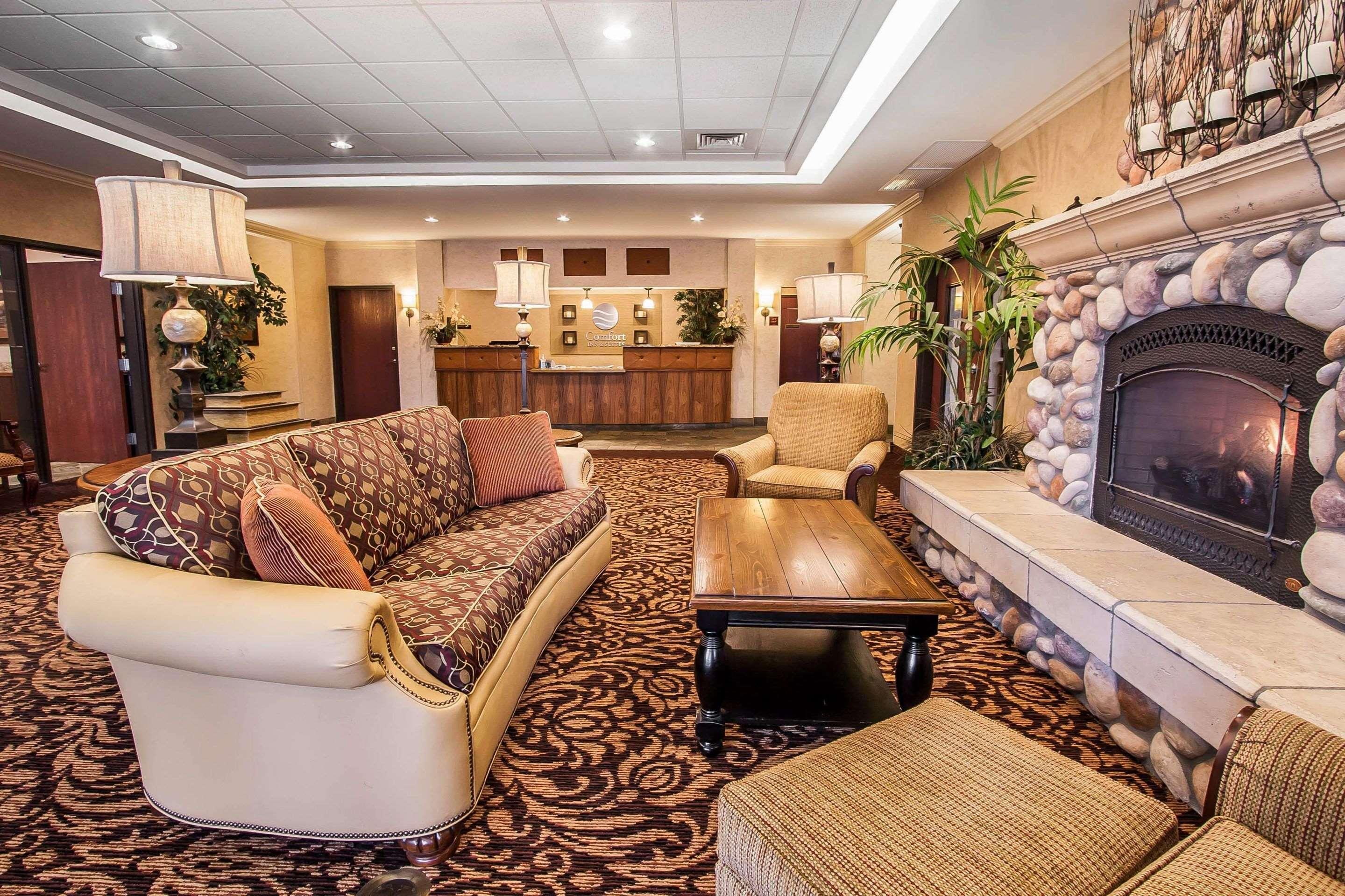 Comfort Inn & Suites Mcminnville Wine Country Eksteriør billede